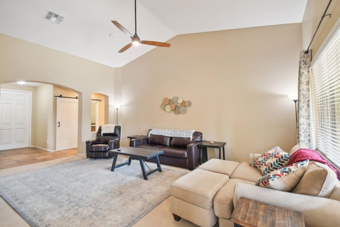 151541-382419-E7DFCQJwWnDsipLbphDBU3qEFnRohR5Q6FUjN6dYS4M-67ffeb107115d-small