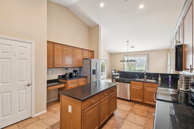 151541-382419-KmbNyNSw6-gDKb30qXCoFuhsUyxPEemkPN2WNxSdJ--c-67ffcd5e3963a-small