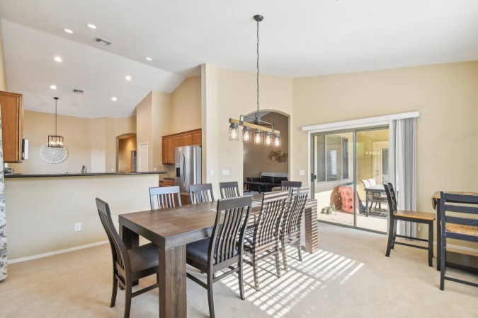 151541-382419-MJesTPxR2-9Kj4ttMB1UQDVSrKRIM1ianGACLd3--xgk-67ffcd58661b2-small